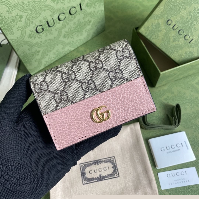 G*u*i wallets & purse